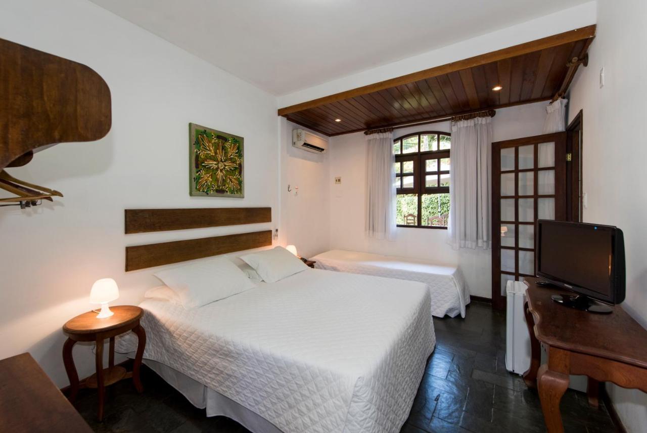 Quarto Triplo com Vista do Jardim